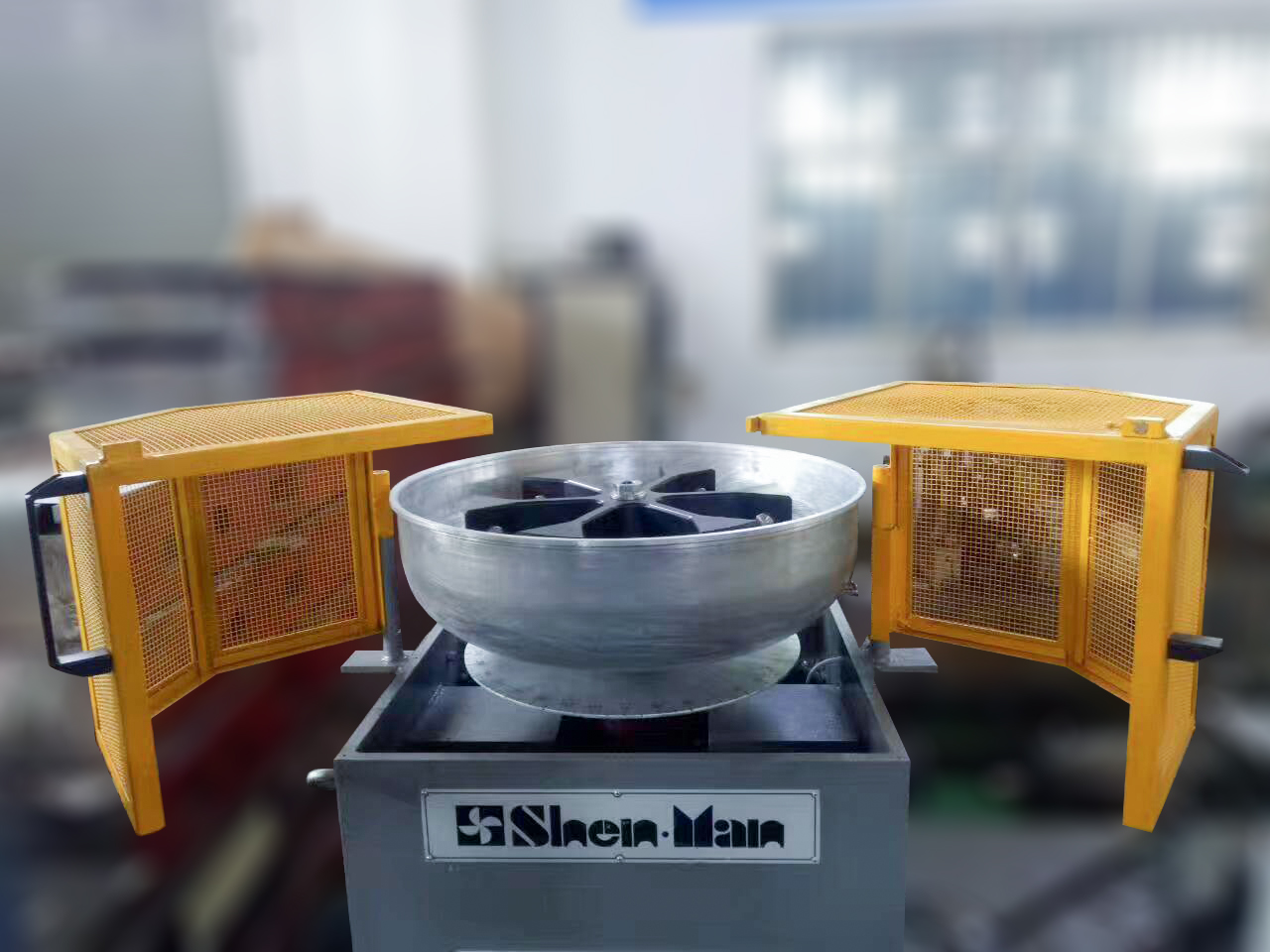 四轮定位与车轮动平衡校正的区别在哪？